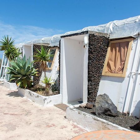 Basic En-Suite Bedroom By The Sea Jinama Exterior foto