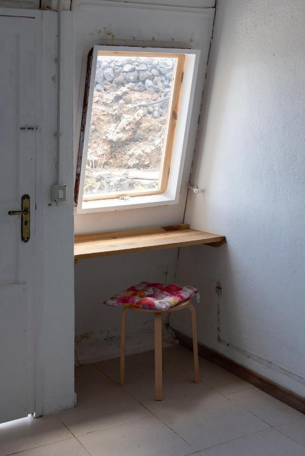 Basic En-Suite Bedroom By The Sea Jinama Exterior foto